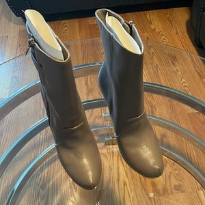 Just Fab heeled booth, brand new, taupe n color, size 8. $40